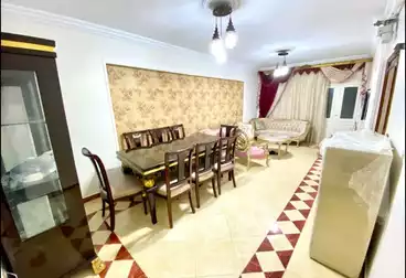 Furnished Apartment For sale - 3 rooms - floor 8