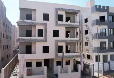 شقق للبيع - 3 غرف - بالدور 0