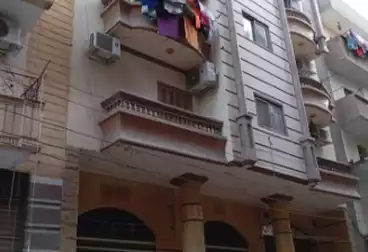 House / Home For sale - 6 rooms
