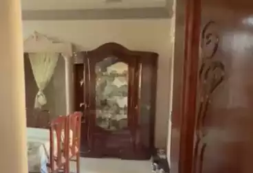 شقق مفروشة للبيع - 3 غرف - بالدور 11