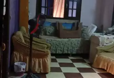 Building For sale - 4 rooms