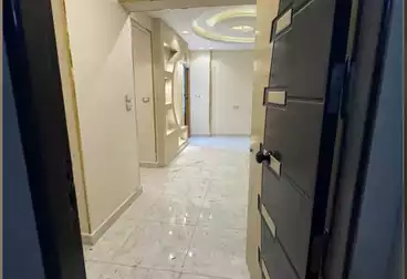 شقق للبيع - 3 غرف - بالدور 10