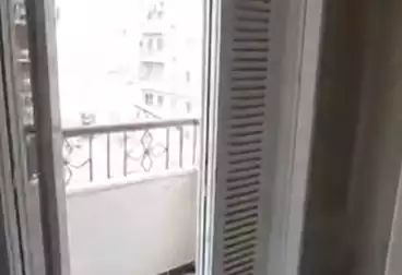 Apartments For sale - 3 rooms - floor 4