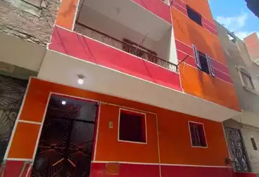 منزل / بيت للبيع - 6 غرف