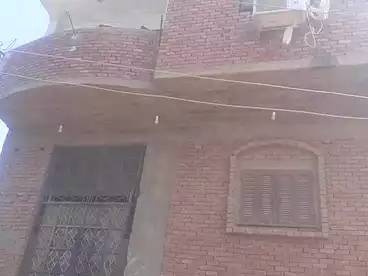 House / Home For sale - 4 rooms