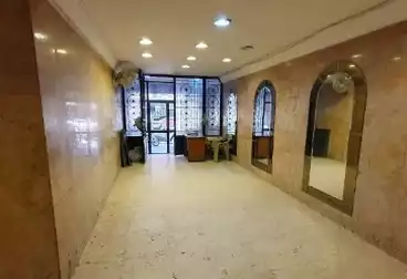 Apartments For sale - 5 rooms - floor 12