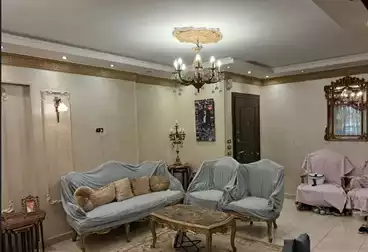 Furnished Apartment For sale - 3 rooms - floor 5