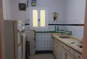 Apartments For sale - 5 rooms - floor 4