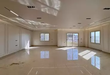 Apartments For sale - 4 rooms - floor 4