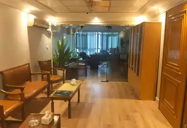 Administrative Building For rent - 12 rooms