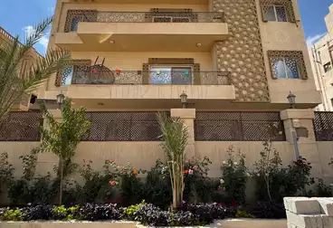 فلل للبيع - 9 غرف