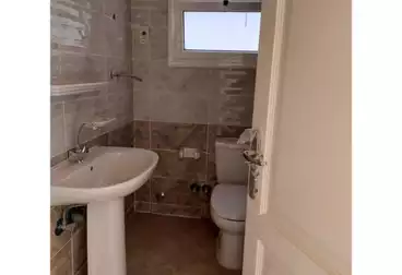 Apartments For sale - 4 rooms - floor 1