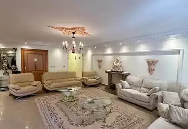 شقق مفروشة للبيع - 3 غرف - بالدور 7