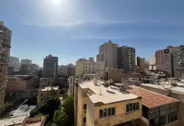 Apartments For sale - 3 rooms - floor 8