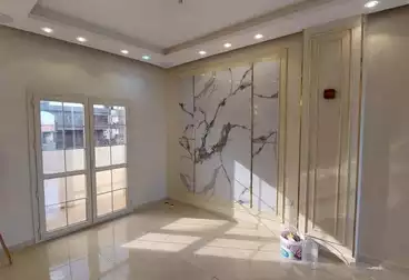 شقق للبيع - 2 غرف - بالدور 7