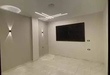 شقق للبيع - 2 غرف - بالدور 8