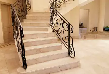 فلل للبيع - 14 غرف