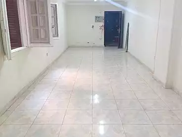 عقارات للبيع - 3 غرف - بالدور 4