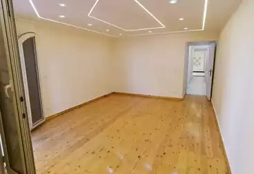 شقق للبيع - 3 غرف - بالدور 10