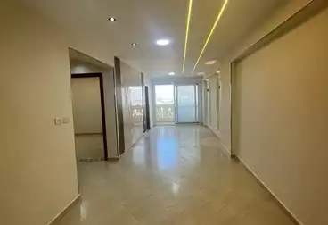 شقق للبيع - 3 غرف - بالدور 8