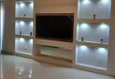 Furnished Apartment For sale - 3 rooms - floor 5