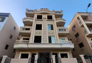 Apartments For sale - 3 rooms - floor 2