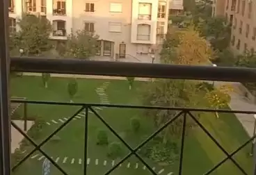 Apartments For sale - 2 rooms - floor 4