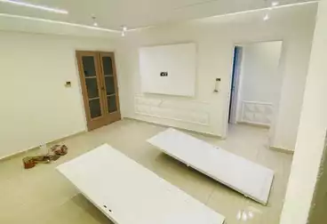 Apartments For sale - 3 rooms - floor 2