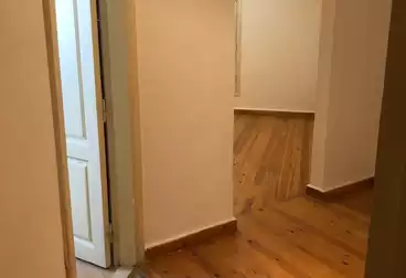 شقق للبيع - 4 غرف - بالدور 4