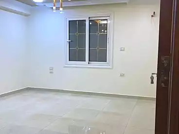 شقق للبيع - 3 غرف - بالدور 3
