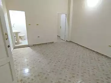 شقق للبيع - 2 غرف - بالدور 0
