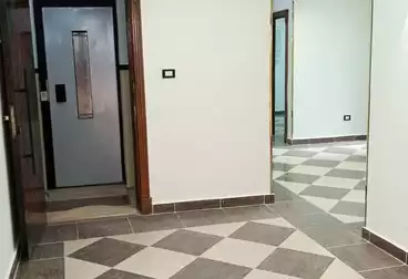 شقق للبيع - 3 غرف - بالدور 8