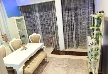 Apartments For sale - 2 rooms - floor 5