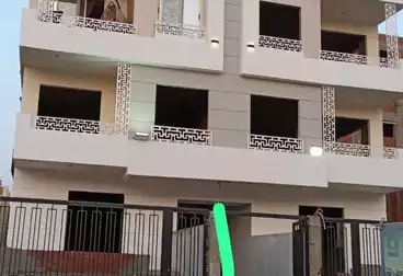 Apartments For sale - 3 rooms - floor 1