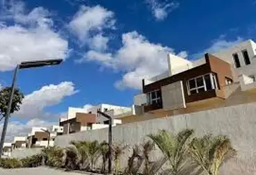 فلل للبيع - 5 غرف