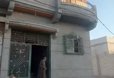 Building For sale - 3 rooms