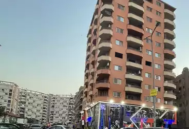 شقق للبيع - 3 غرف - بالدور 3