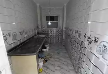 شقق للبيع - 3 غرف - بالدور 1