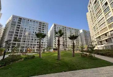 Apartments For sale - 3 rooms - floor 5