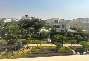 فيلا منفصلة للبيع - 6 غرف