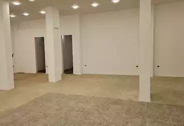 تجاري للإيجار - بالدور 0
