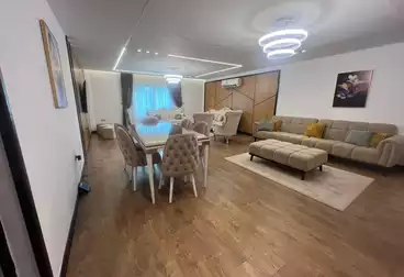 Apartments For rent - 3 rooms - floor 9