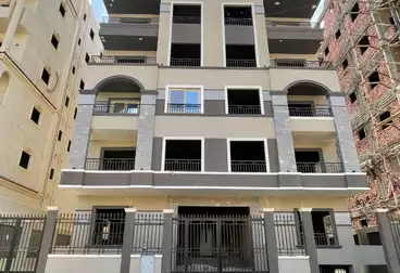 Apartments For sale - 4 rooms - floor 3