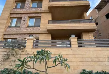 Properties For sale - 12 rooms