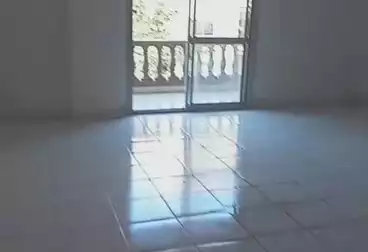 Apartments For sale - 3 rooms - floor 1