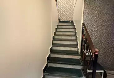 Apartments For sale - 3 rooms - floor 1