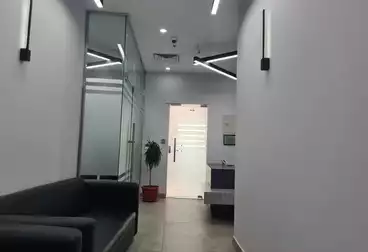 إداري للبيع - 10 غرف - بالدور 4