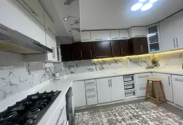 Apartments For sale - 4 rooms - floor 1