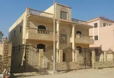 Separate Villa For sale - 12 rooms