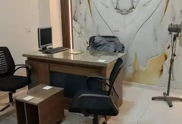 مكاتب للبيع - 1 غرف - بالدور 2